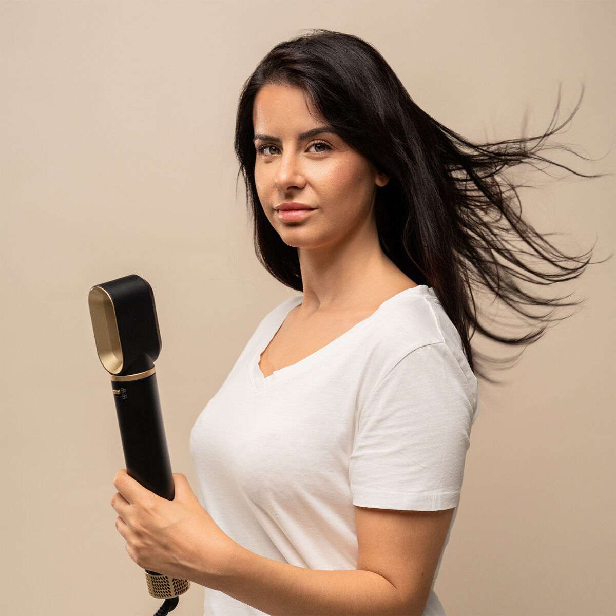 Ionic Multifunctional Air Dryer and Styler Brush with Coanda