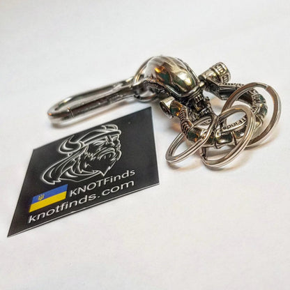 Xenomorph Talisman Keychain, Alien Creature Keychain, Sci Fi Horror