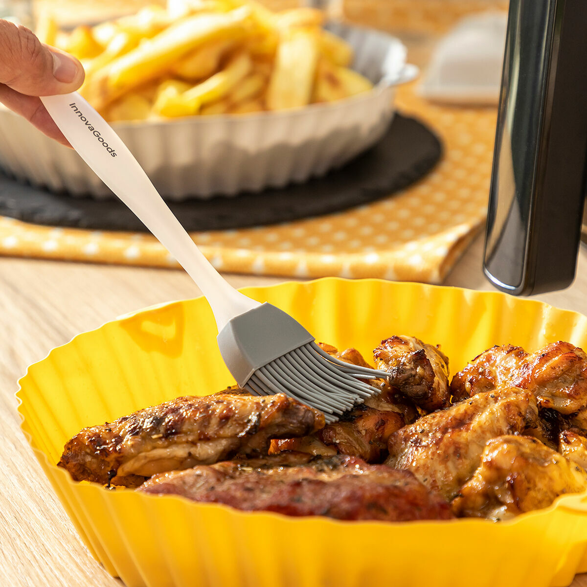 Set of 4 Silicone Baskets with Handles for Air Fryer and 2 Kitchen