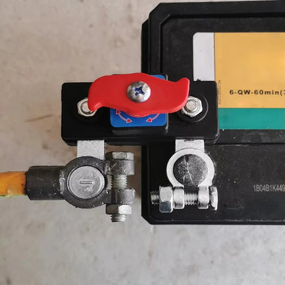 Stacca Batteria 12V/24V per Auto, Camper e Barca — Non trovarla più scarica