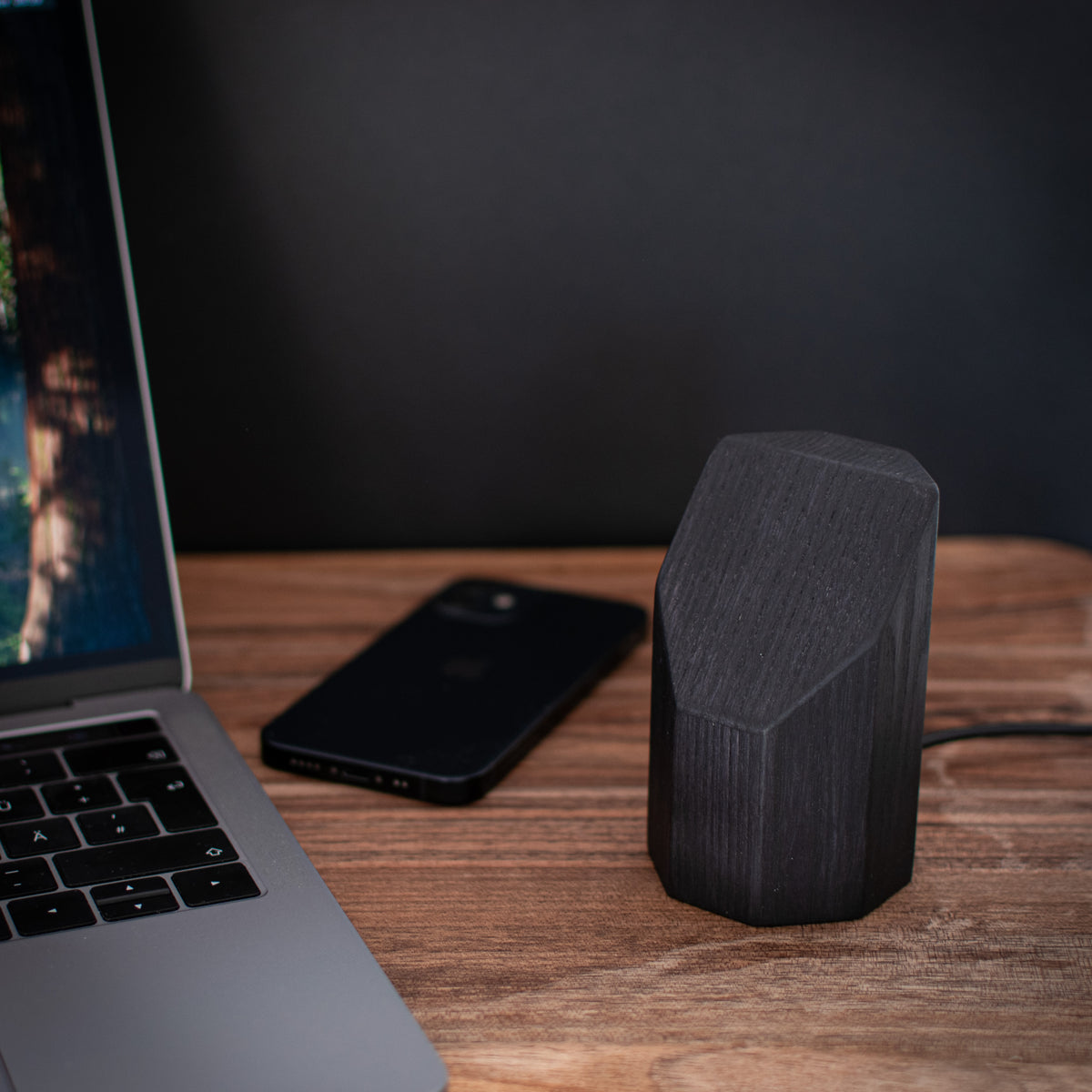 Wooden MagSafe Wireless Charger for iPhone, Android. Fast Qi2 25W