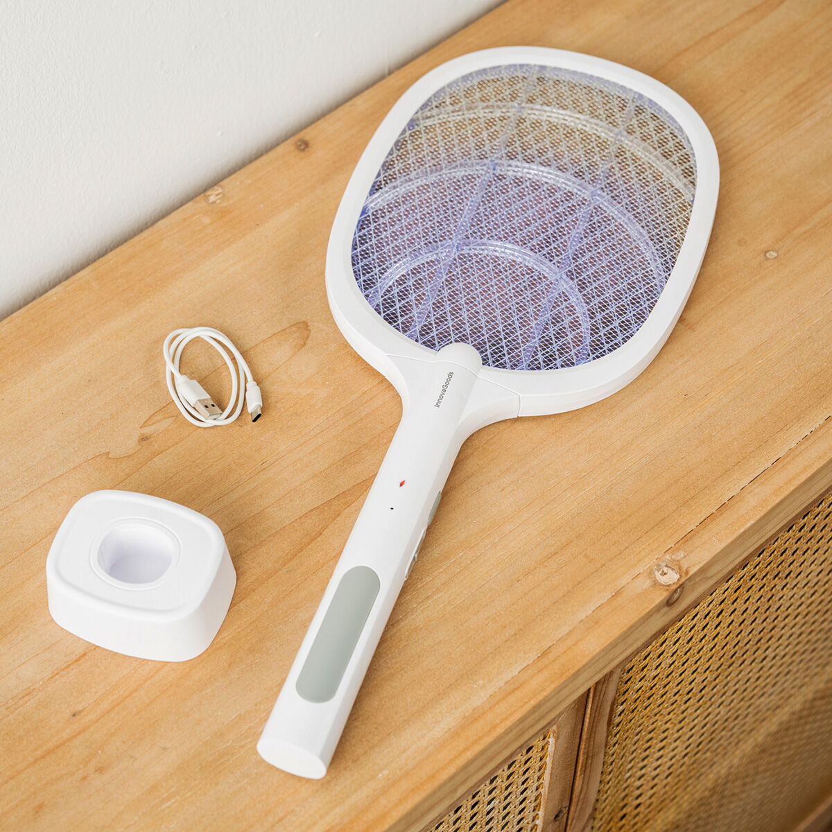 2-in-1 Rechargeable Insect Killing Racket with UV Light Elecfly