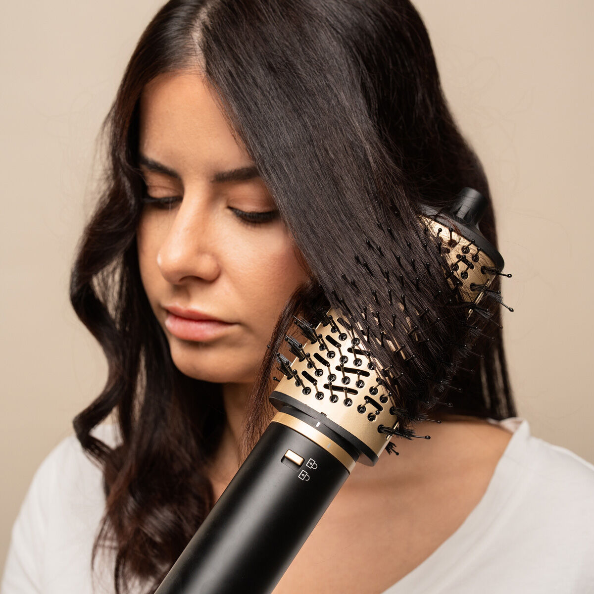 Ionic Multifunctional Air Dryer and Styler Brush with Coanda
